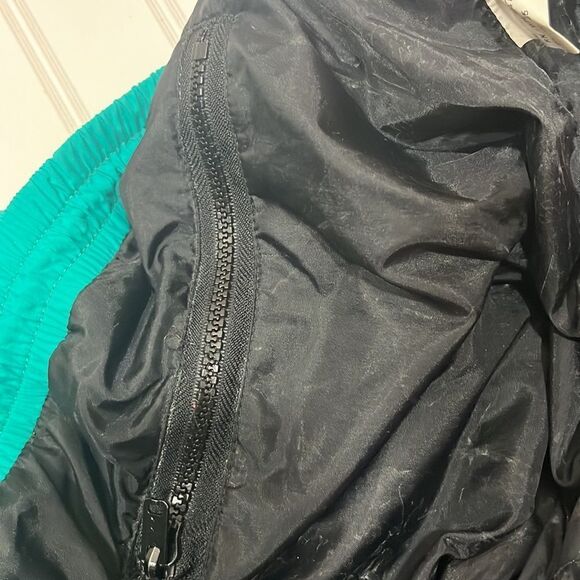 Vintage Eddie Bauer nylon waterproof cuffed pants - Picture 6 of 8